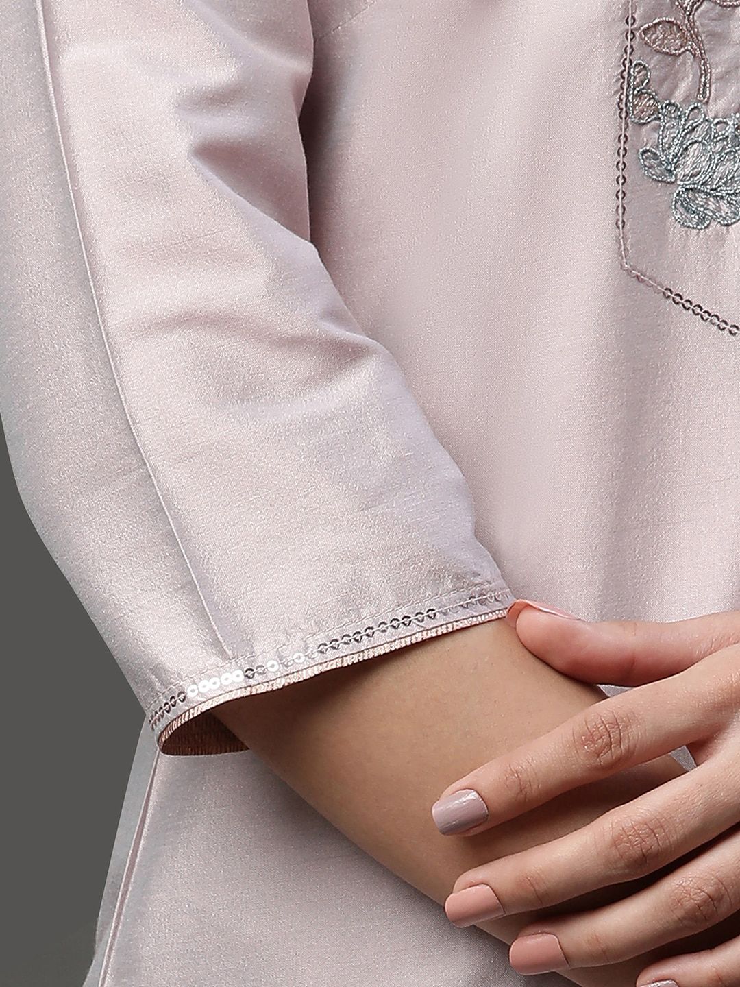 AURELIA Ethnic Motifs Yoke Design Regular Thread Work Kurta With Trousers & Dupatta