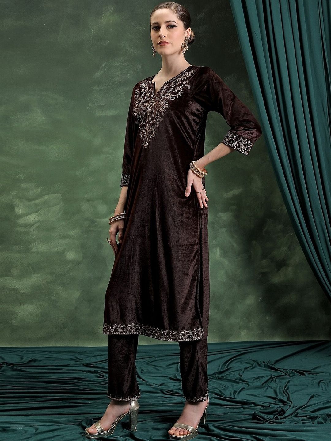 Vishudh Coffee Brown Floral Yoke Design Notch Neck Thread Work Straight Kurta