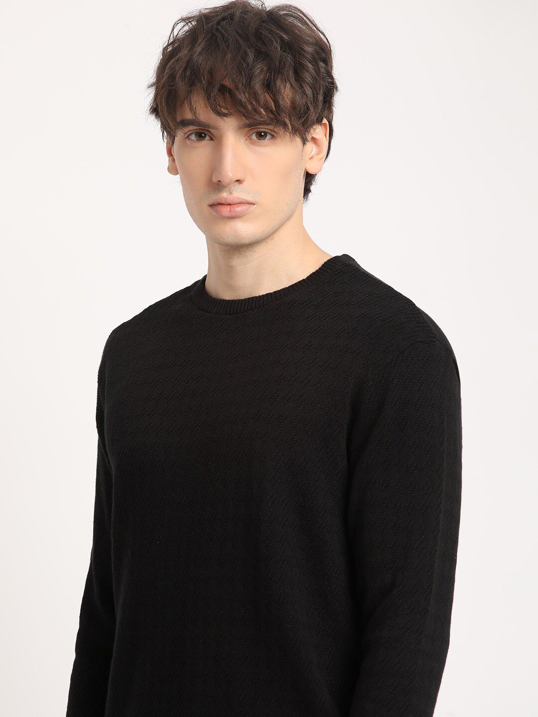 THE BEAR HOUSE Men Self Design Relaxed Fit cotton Crew Neck Solid T-shirt