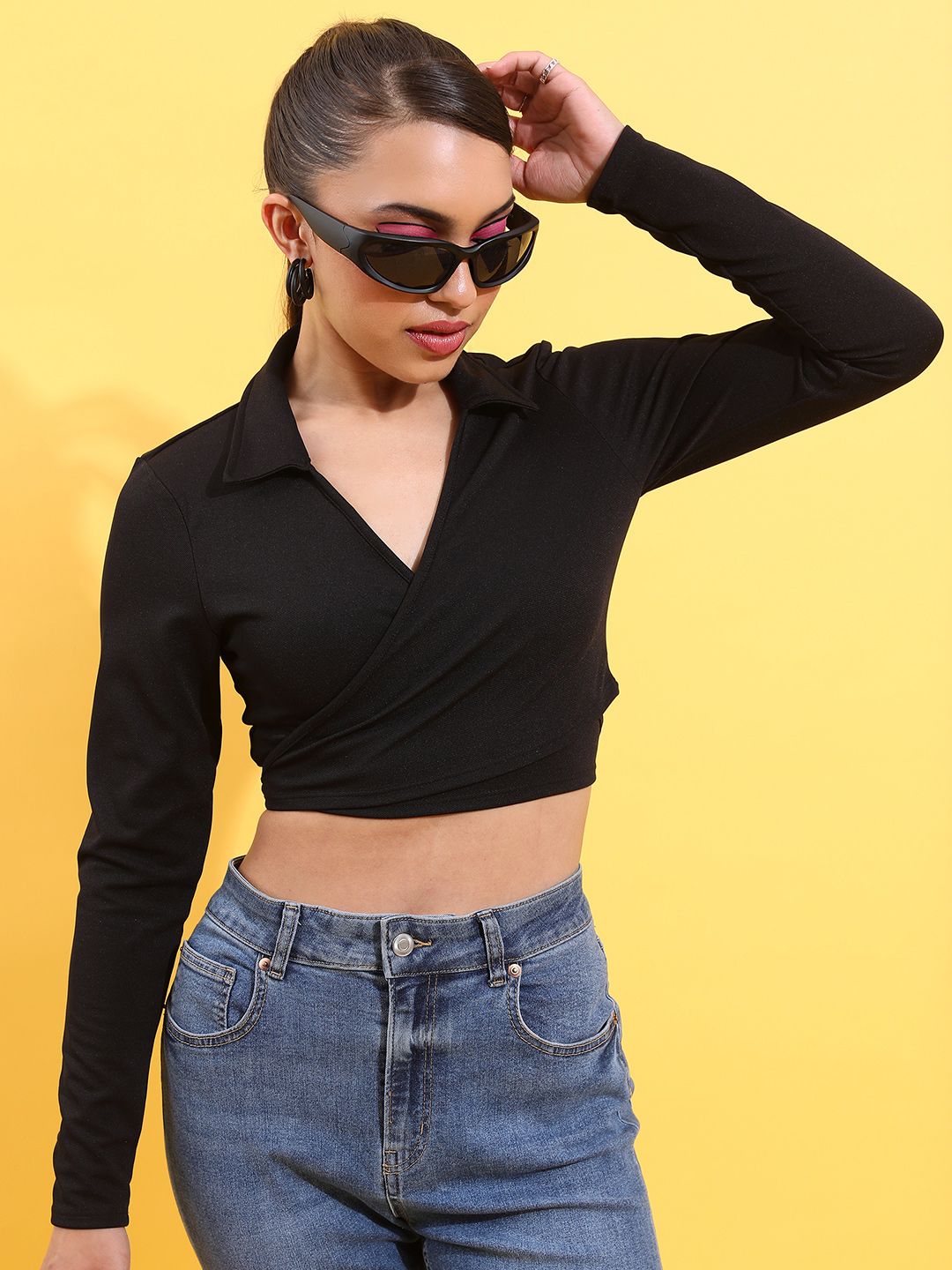 Tokyo Talkies Black Shirt Collar Bungkus Tanaman Top