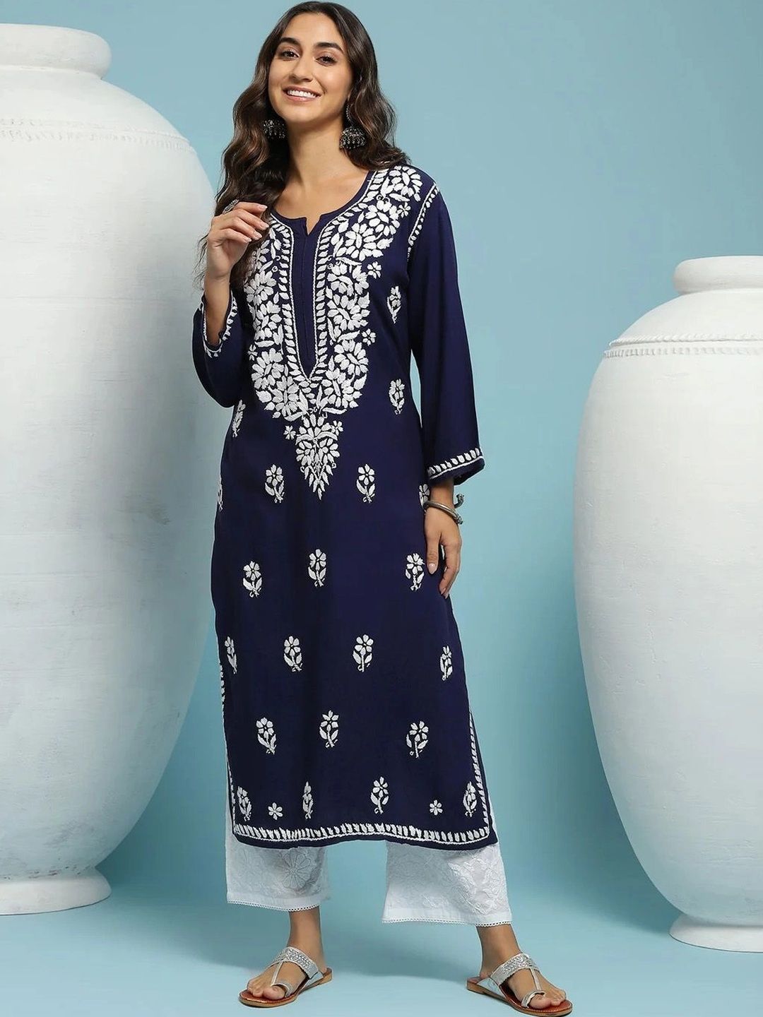 House of Chikankari Women Embroidered Chikankari Kurta