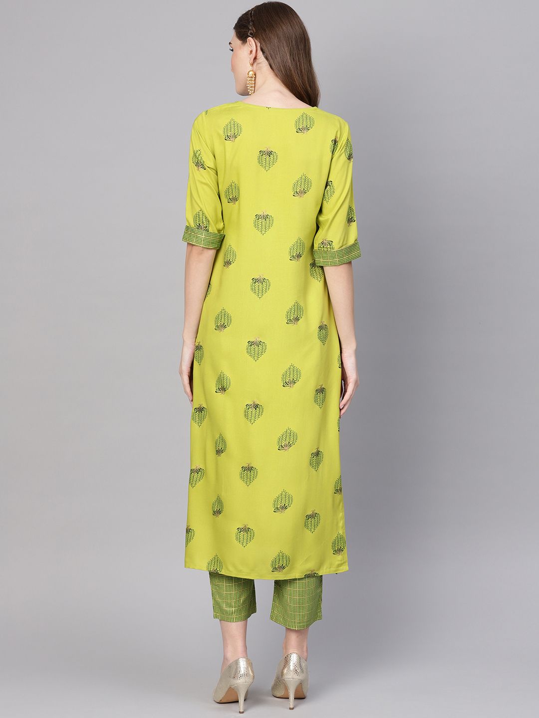 Gerua By Libas Women Green Printed Kurta with Trousers