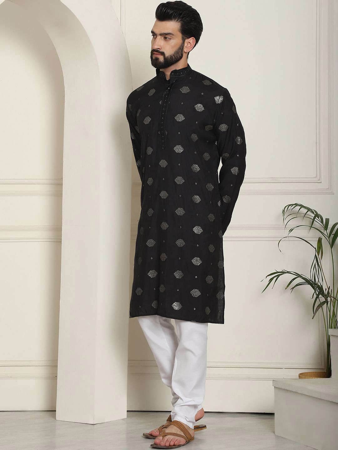 SOJANYA Geometric Embroidered Sequinned Cotton Silk Straight Kurta With Churidar