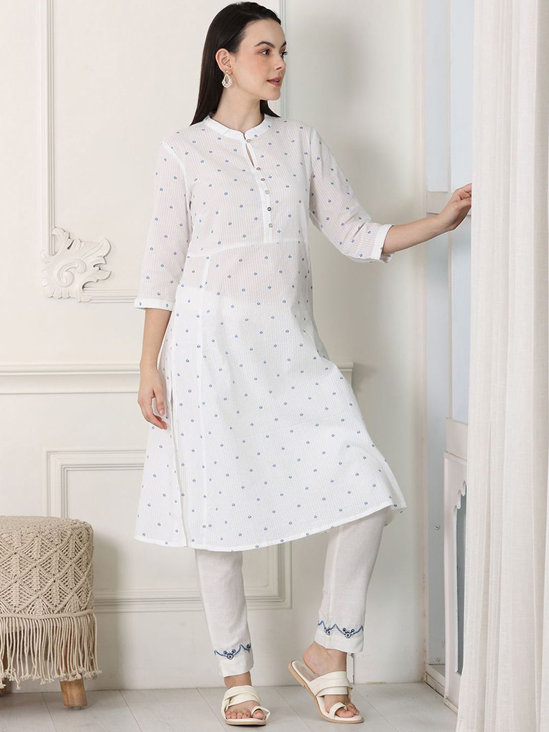 W Women Geometric Sequinned Kurta
