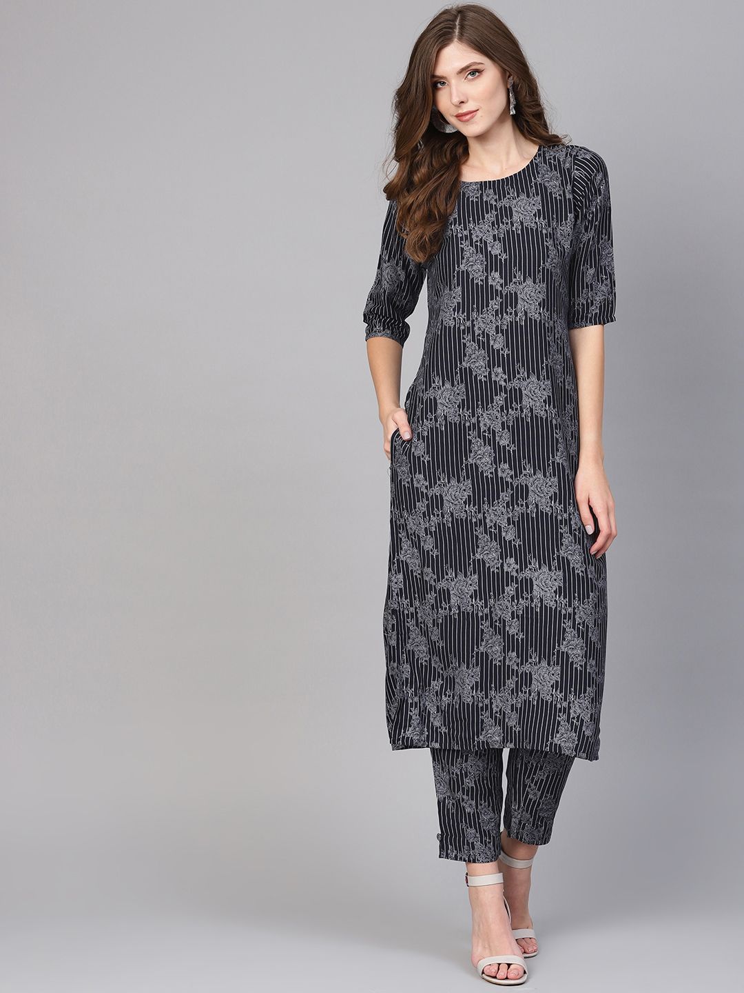 Gerua By Libas Women Navy Blue  White Printed Kurta with Trousers