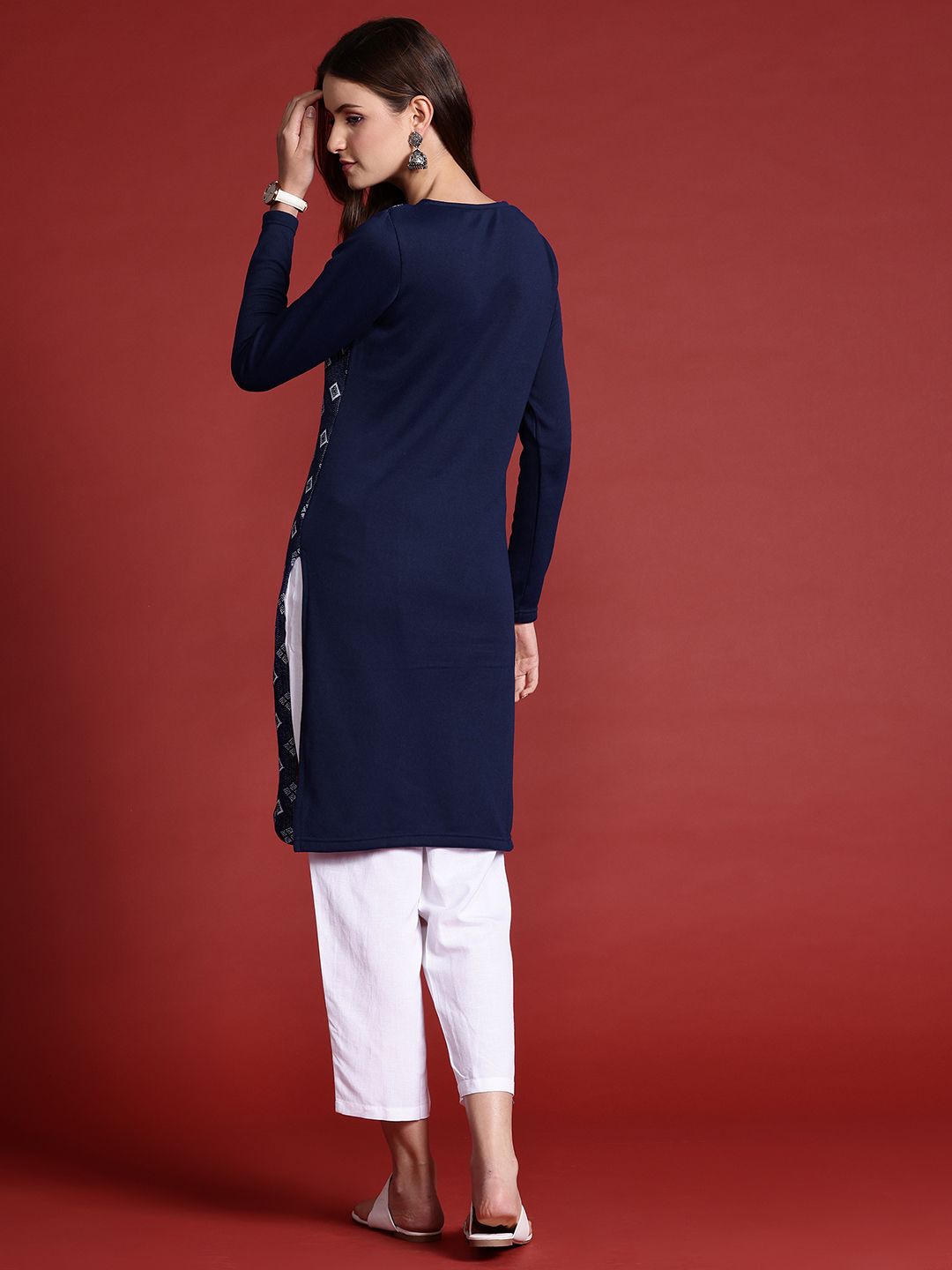 Anouk Geometric Woven Design Knitted Winter Kurta
