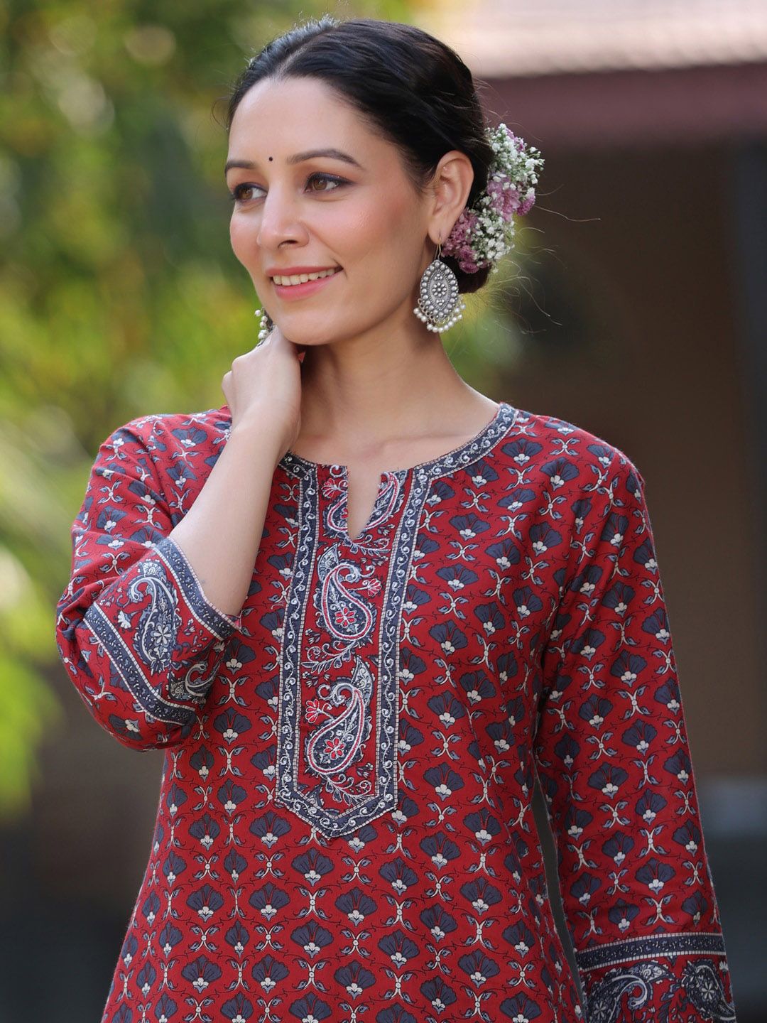 Rain & Rainbow Women Floral Printed Flared Sleeves Kurta