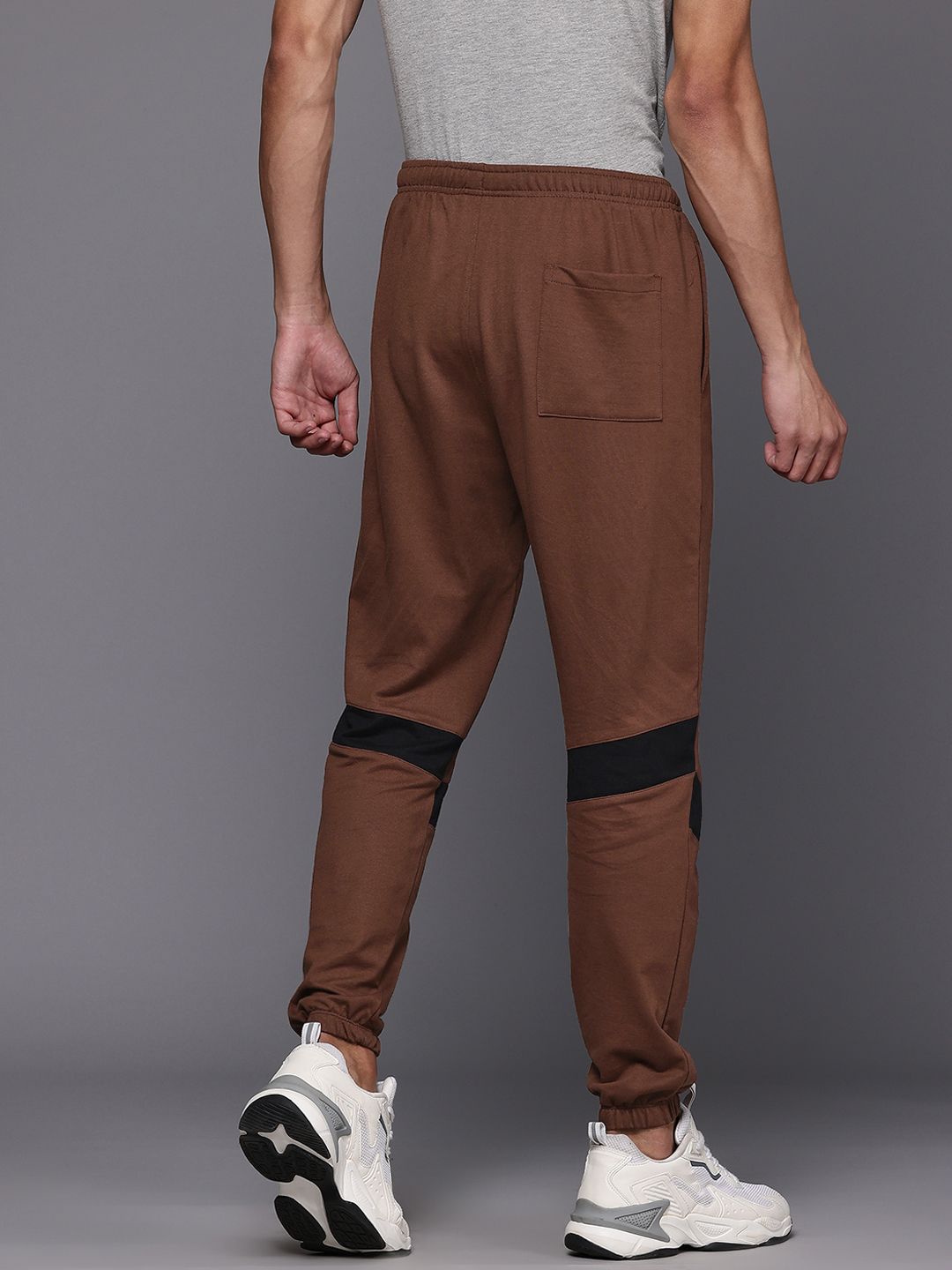 HRX by Hrithik Roshan Men Solid Lifestyle Joggers