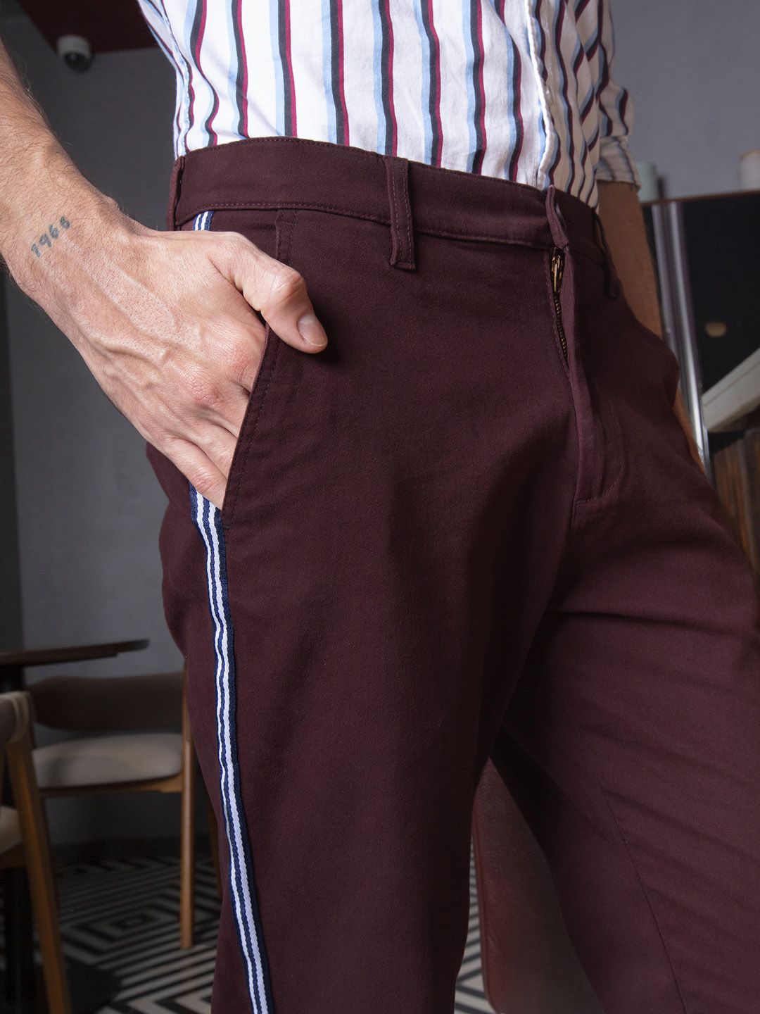 The Indian Garage Co Men Burgundy Slim Fit Solid Chinos