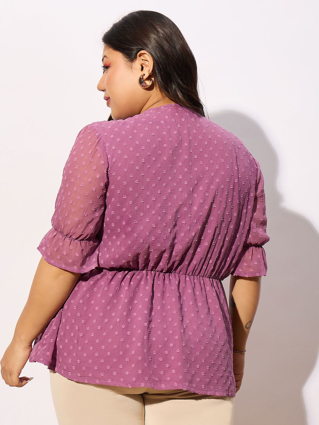 SASSAFRAS Curve Plus Size Self Design Puff Sleeve Empire Top