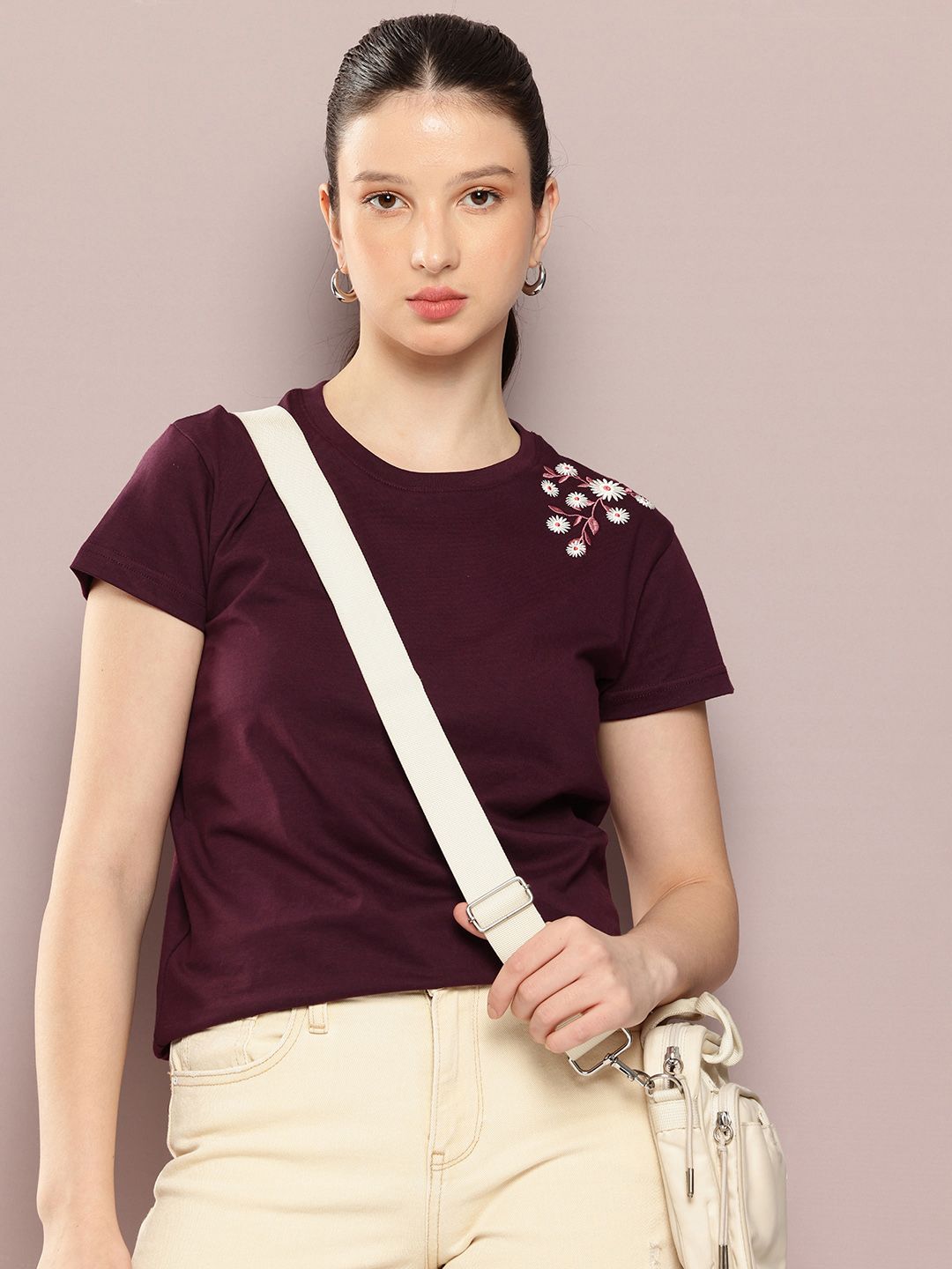 DILLINGER Women Regular Fit Short Sleeve Embroidery Tshirt