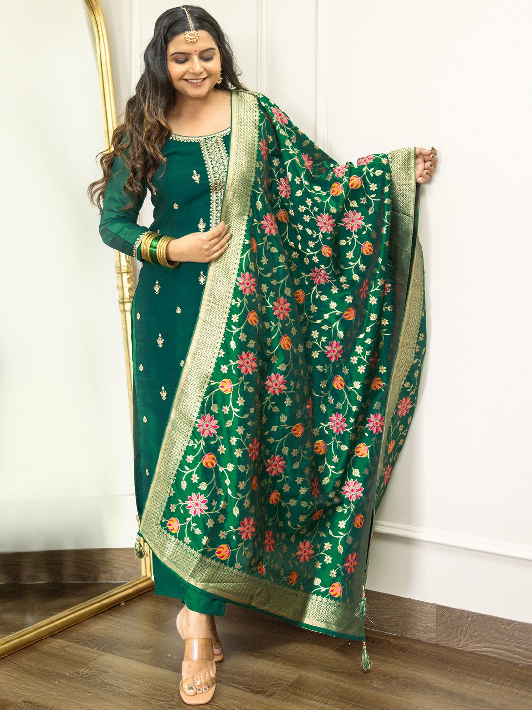Libas Floral Embroidered Thread Work Kurta With Trousers & Dupatta
