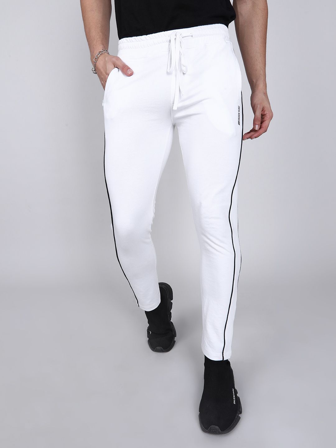 The Indian Garage Co Men White Solid Slim-Fit Joggers