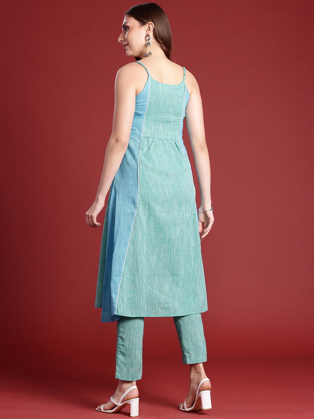Anouk Women Colourblocked Panelled Thread Work Kurta with Trousers