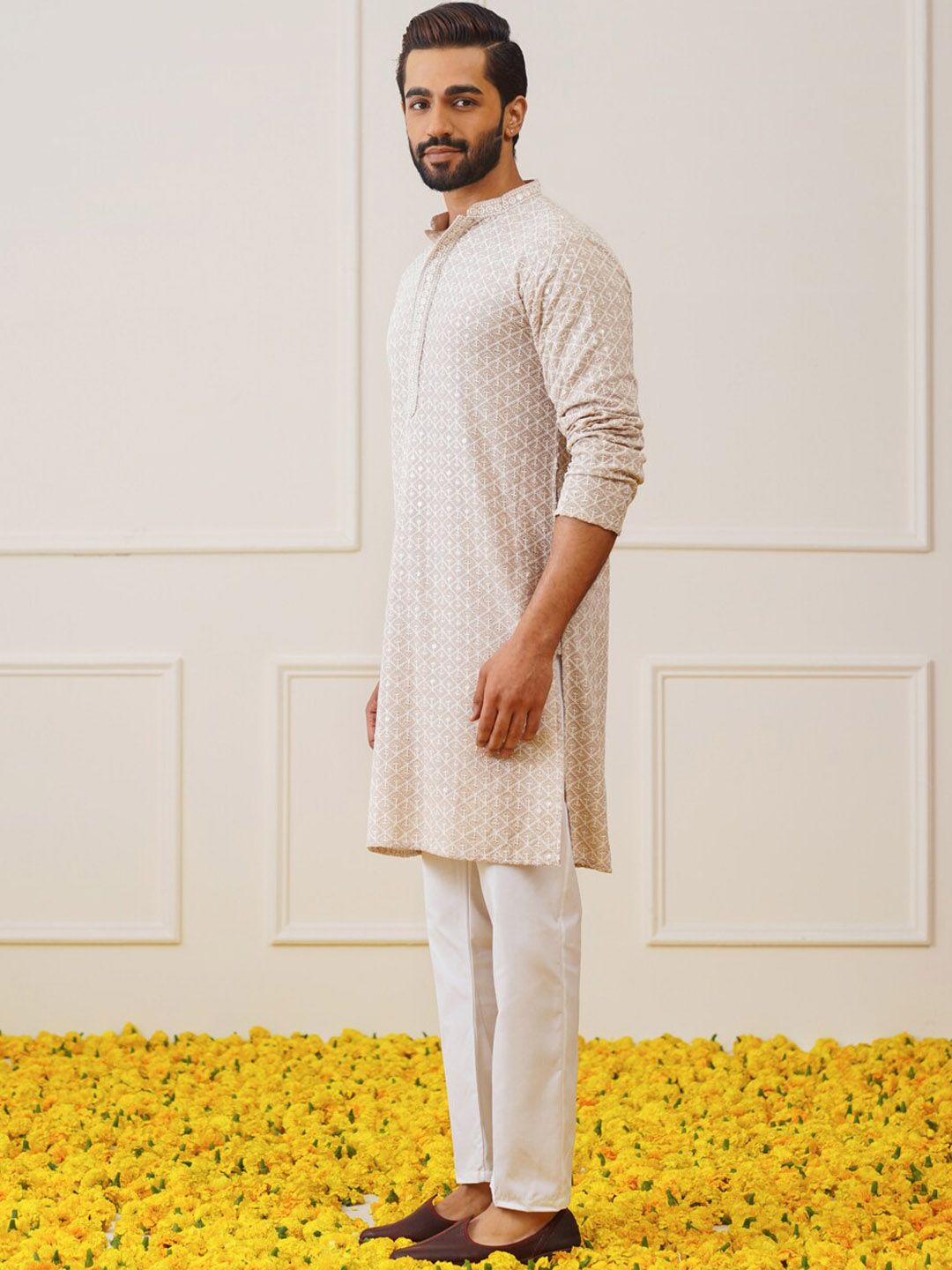 Jompers Embroidered Regular Thread Work Pure Cotton Kurta with Pyjamas