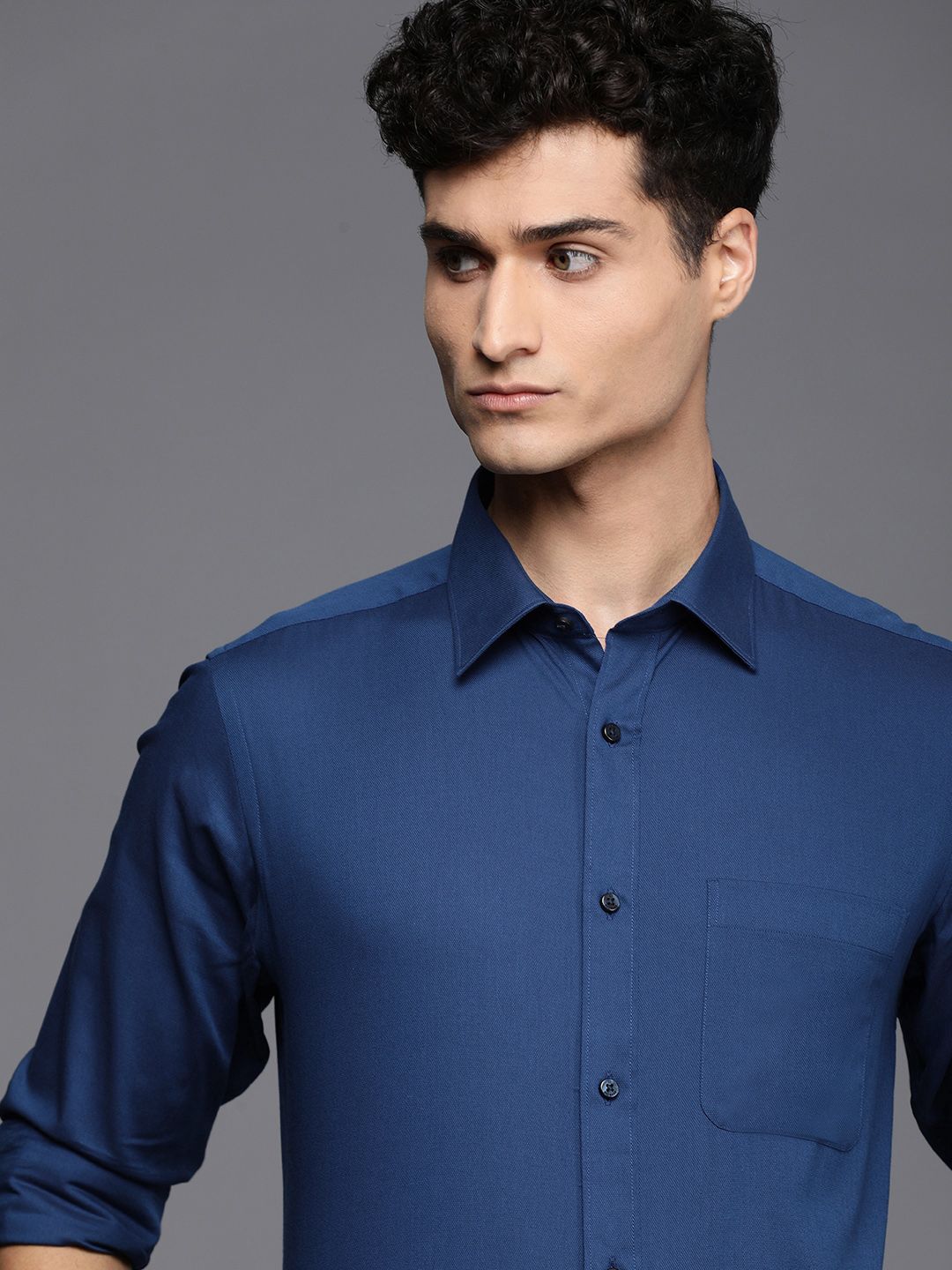 Raymond Men Blue Pure Cotton Slim Fit Long Sleeves Formal Shirt