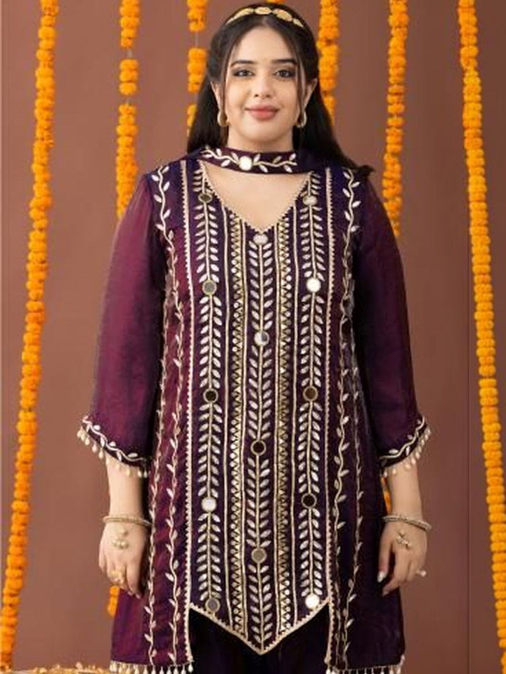 Mamicha Floral Embroidered Regular Kurta & Salwar With Dupatta