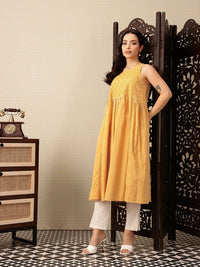 House of Pataudi Sleeveless Thread Work Indie Florals Jashn Kurta