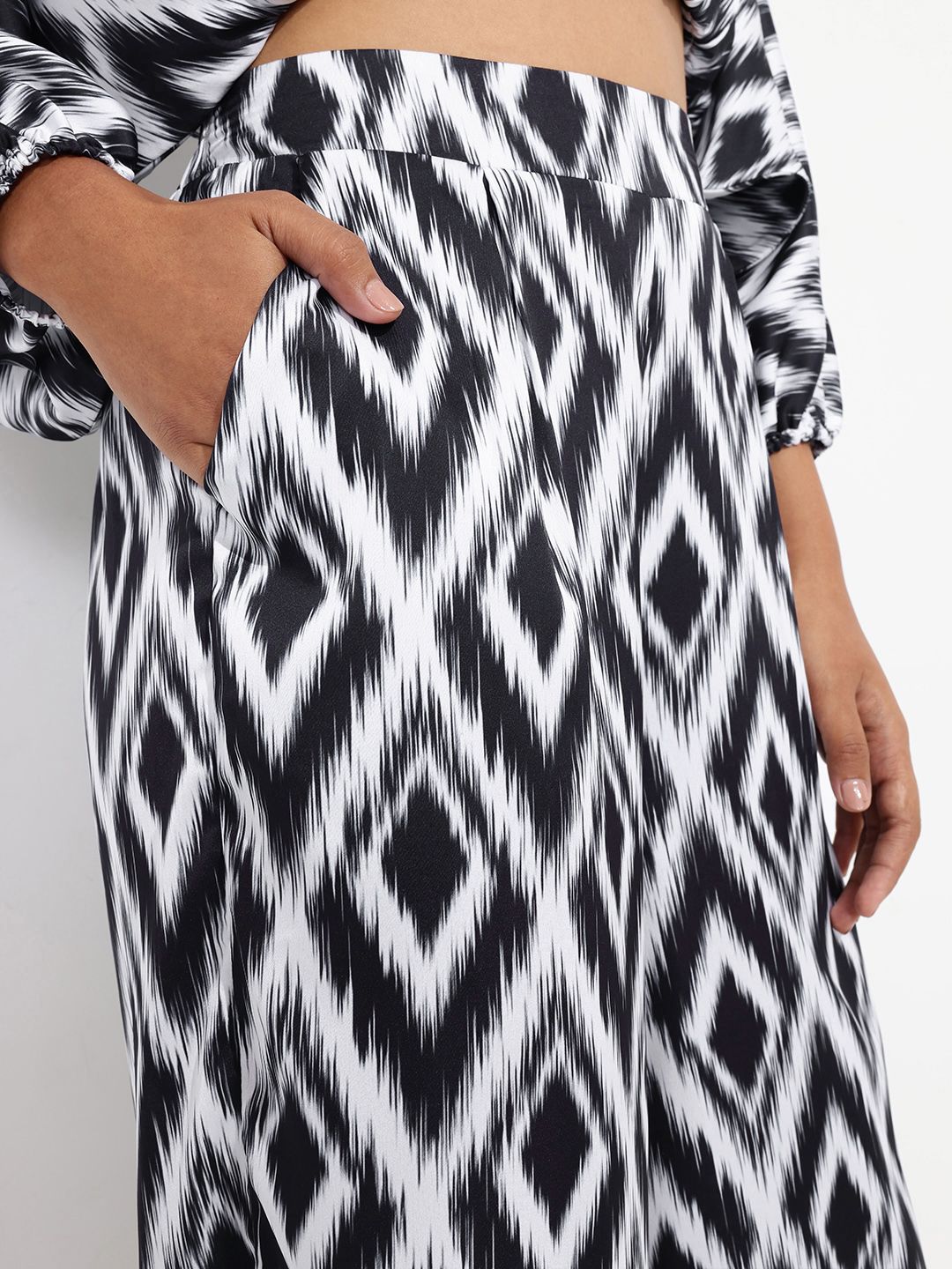 DressBerry Global Nomad Fusion Ikat Flared Trouser