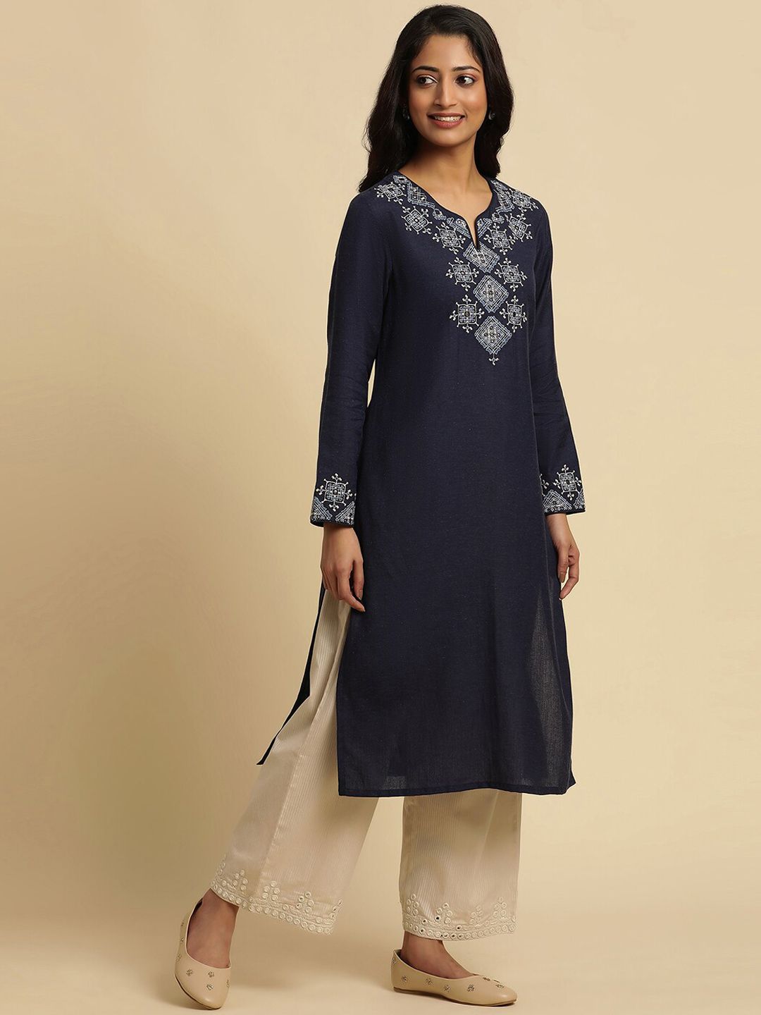 W Geometric Yoke Design Regular Sleeves Mirror Work Kurta