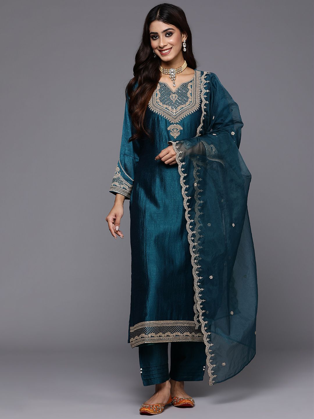 Indo Era Women Embroidered Regular Kurta with Trousers & Dupatta