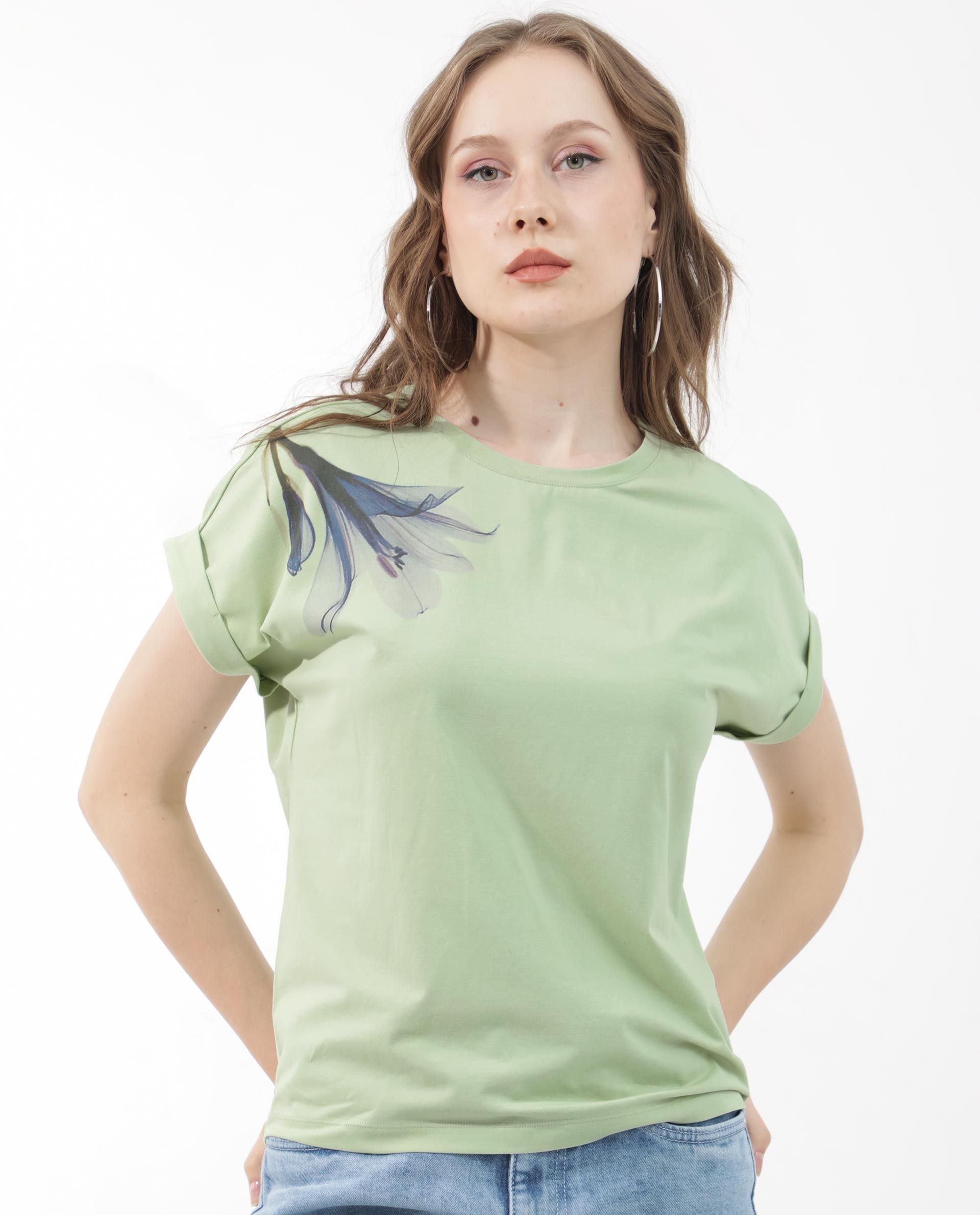 RAREISM Women V-Neck T-shirt