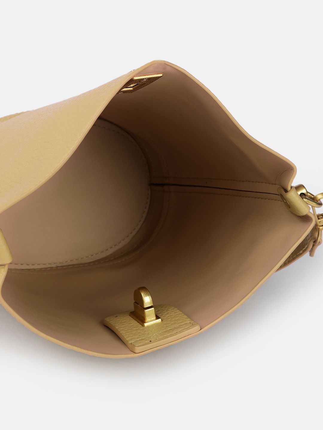 DressBerry Structured Shoulder Bag with Pouch