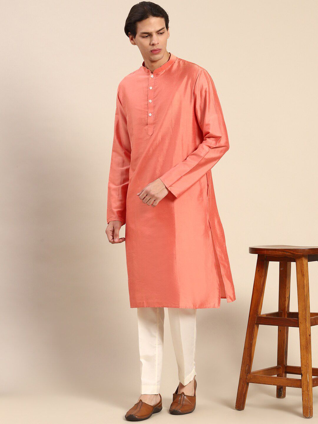 KISAH Men Relaxed Straight Leg Mid-Rise Cotton Pleated Trousers