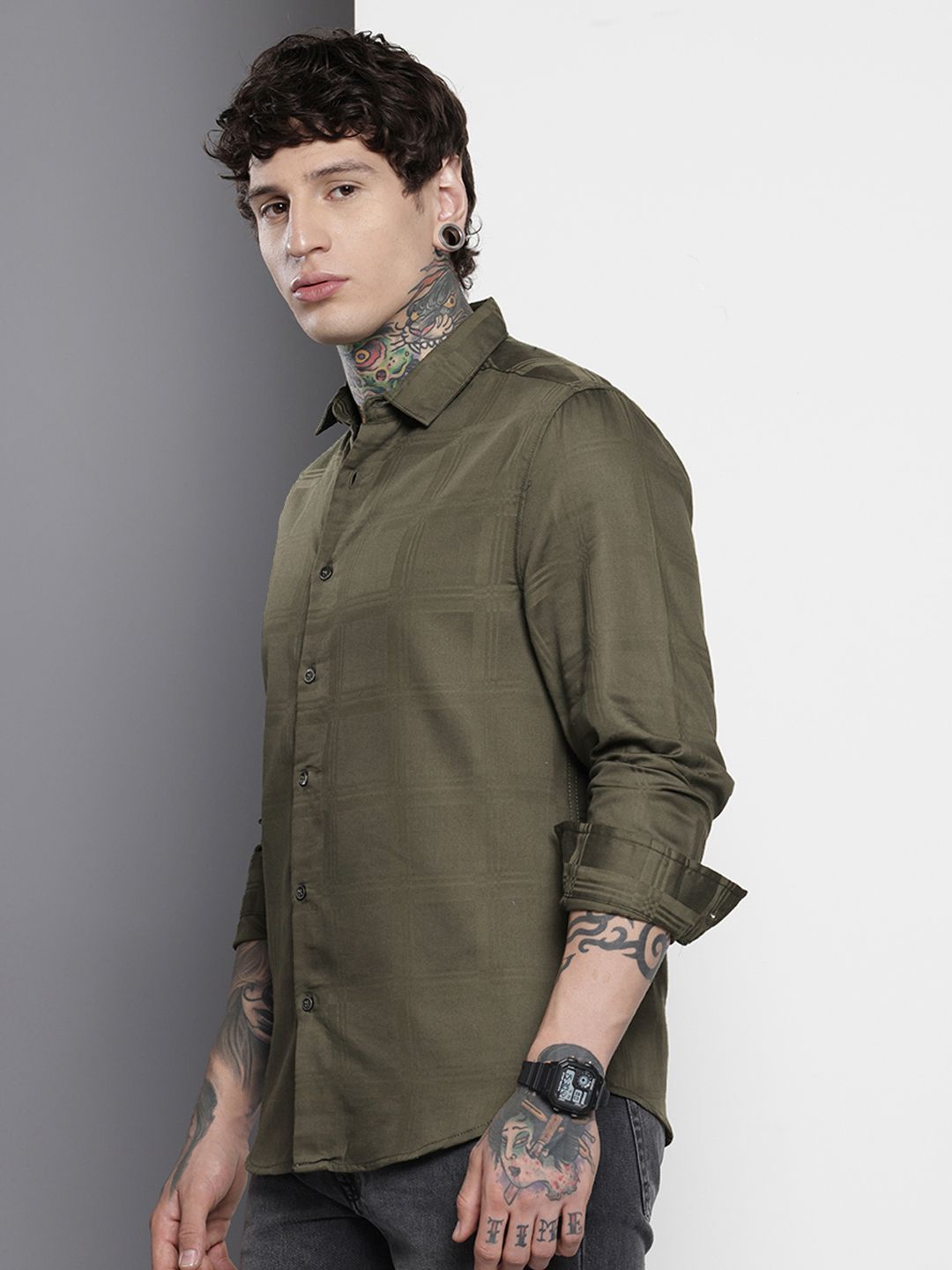 The Indian Garage Co Men Slim Fit Textured Dobby Party Shirt