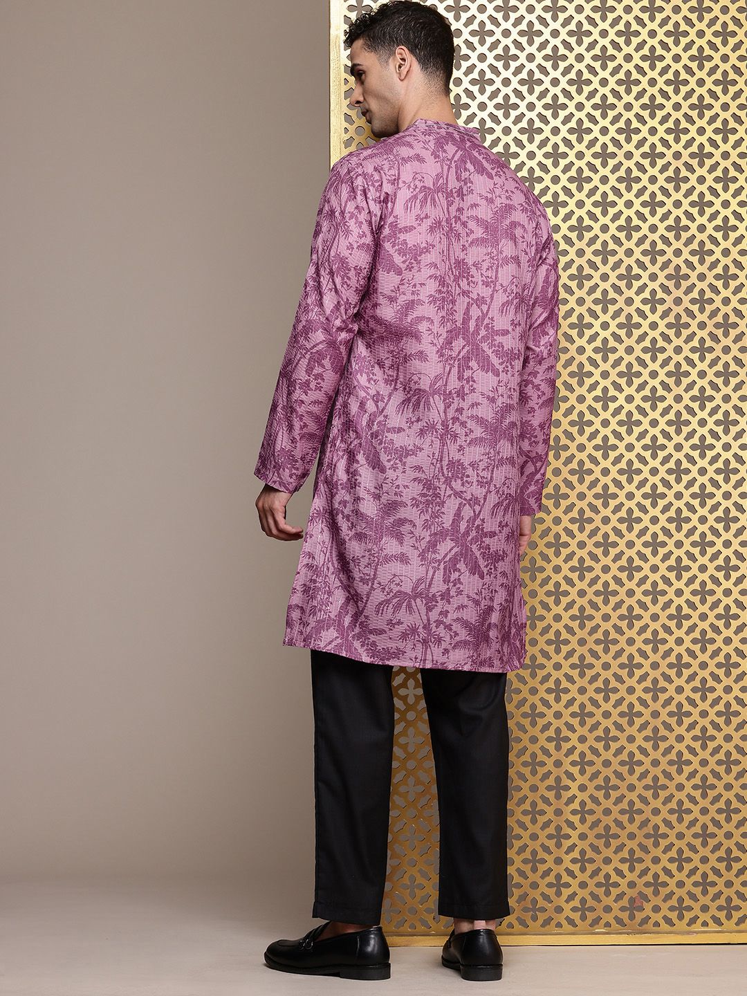 House of Pataudi Jashn Floral Printed Sequinned Kurta
