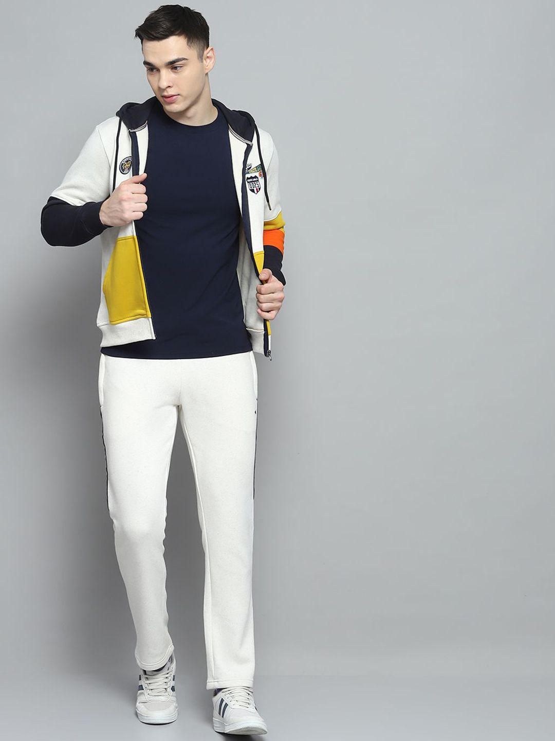 Monte Carlo Men Colourblocked Mid-Rise Hooded Tracksuit