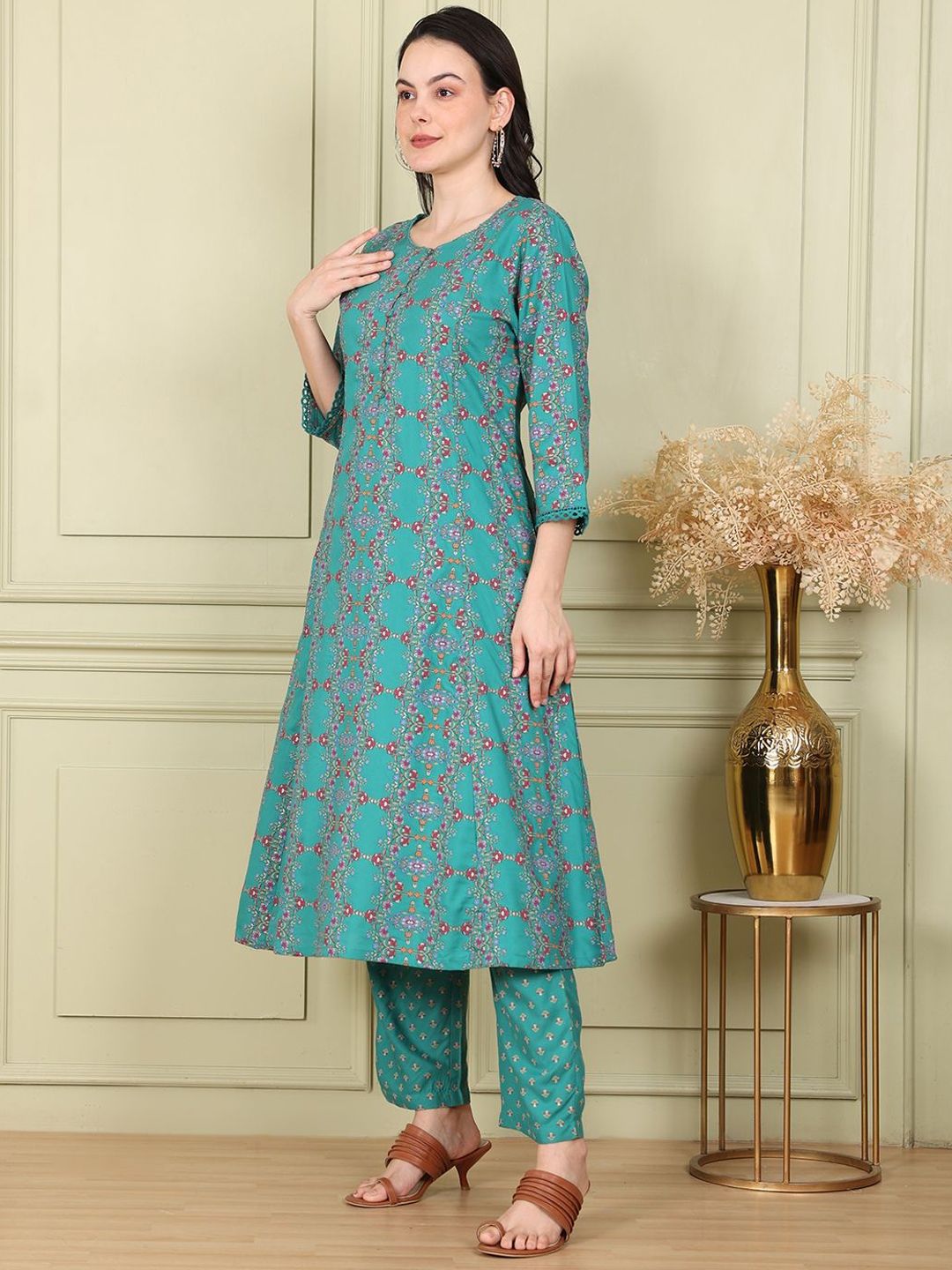W Women Floral Printed Flared Sleeves Kurta