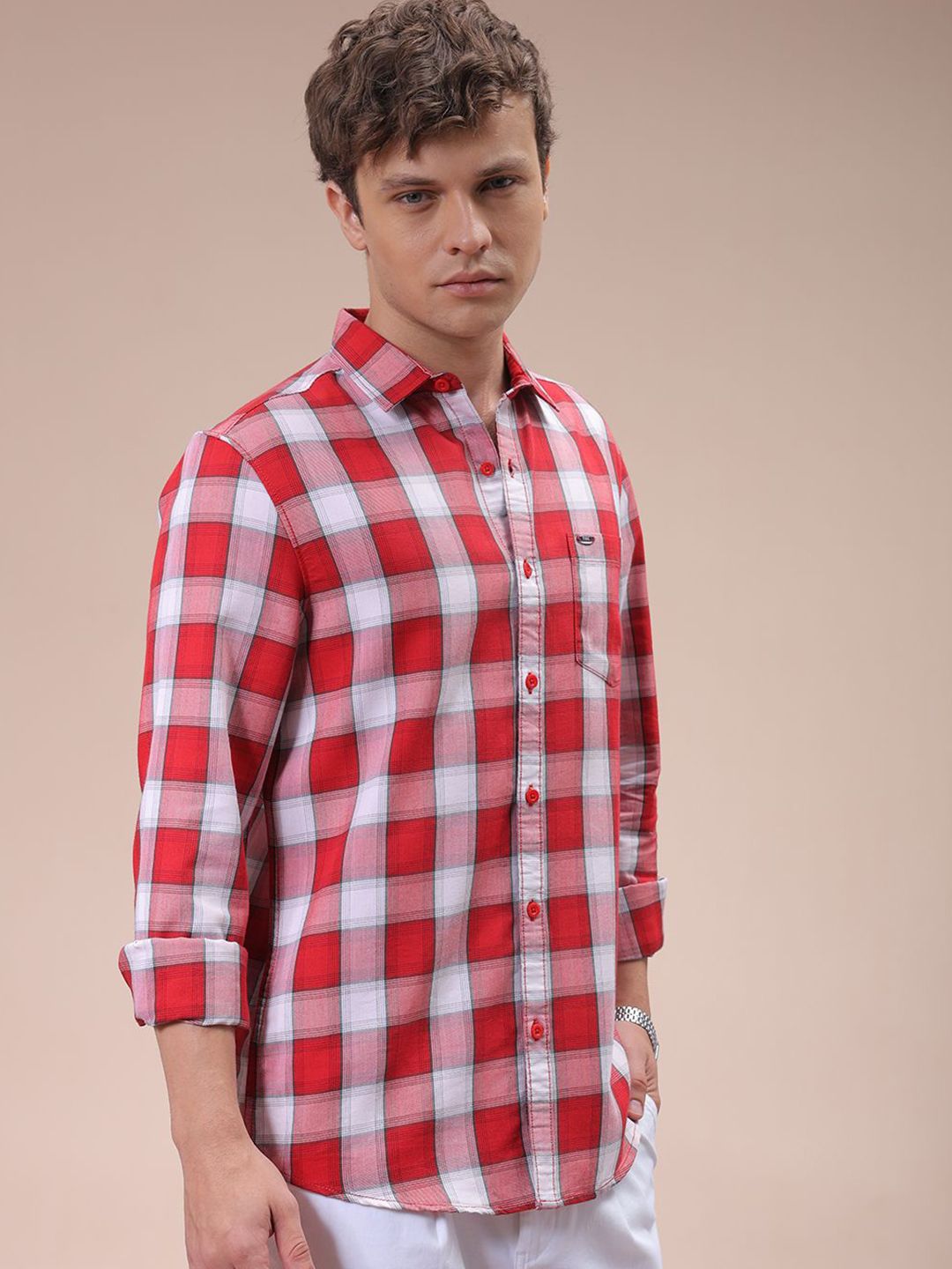 The Indian Garage Co Men Cutaway Collar Checked Cotton Slim Fit Casual Shirt