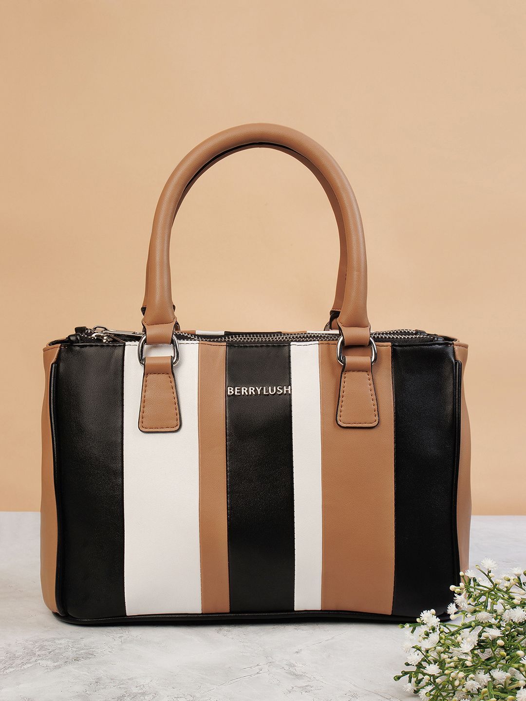 Berrylush Women Colourblocked Structured Handheld Bag