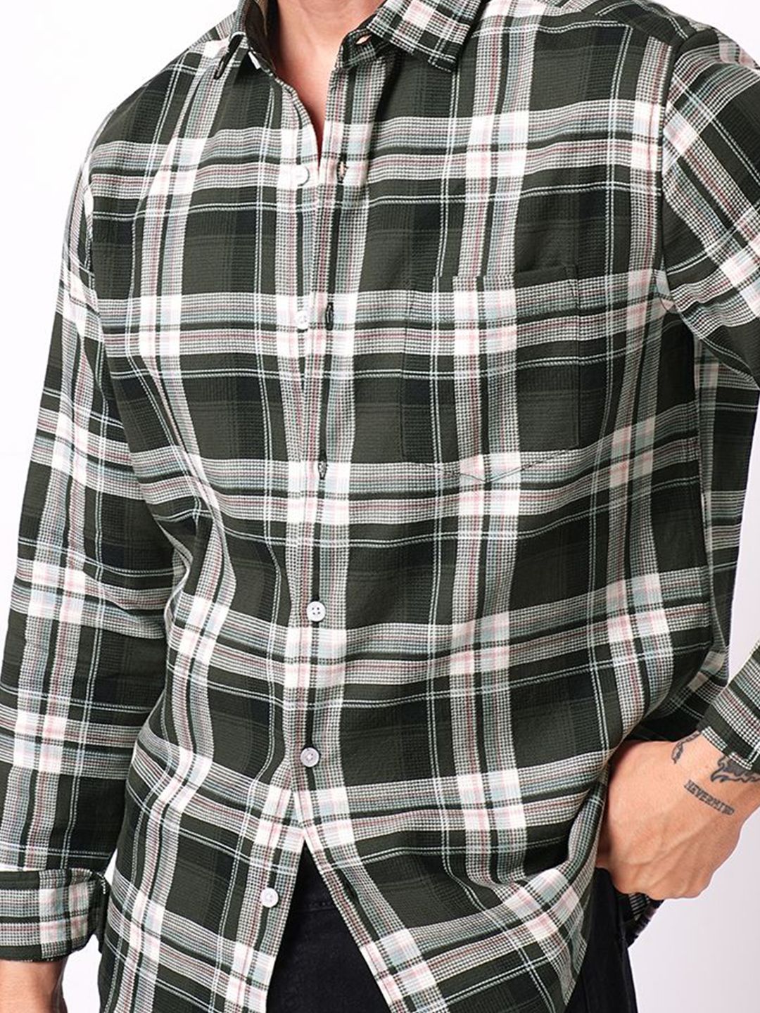 VASTRADO Men Classic Slim Fit Tartan Checked Spread Collar Cotton Casual Shirt