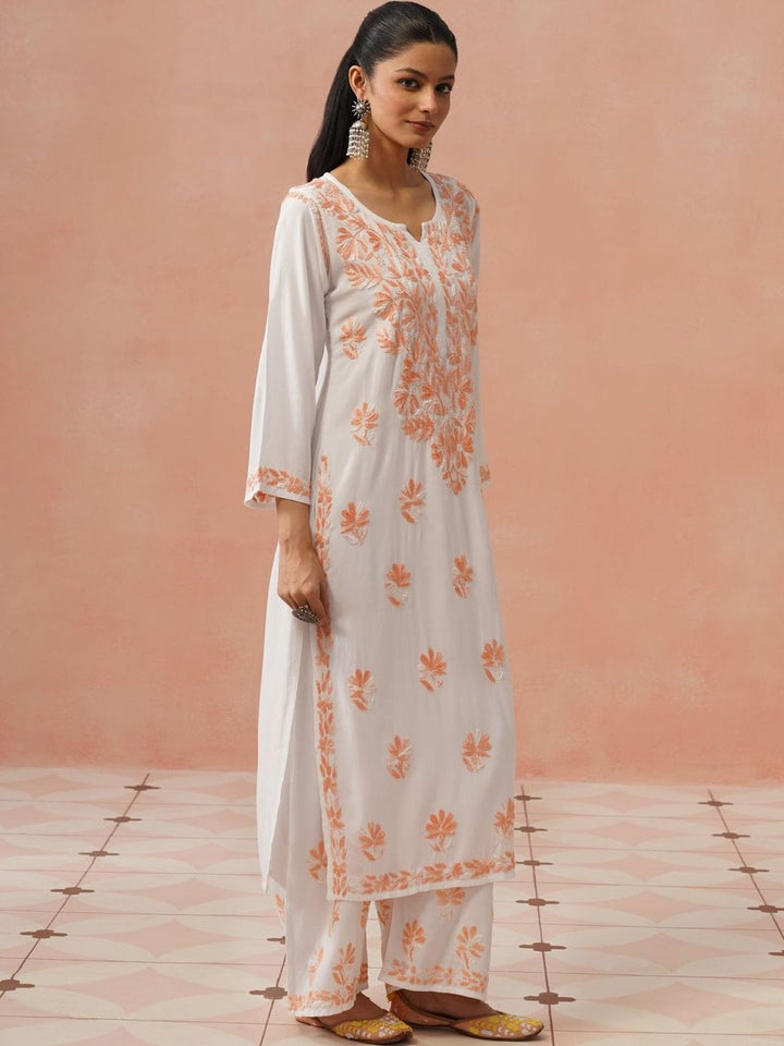 House of Chikankari Women Regular Chikankari Kurta with Trousers