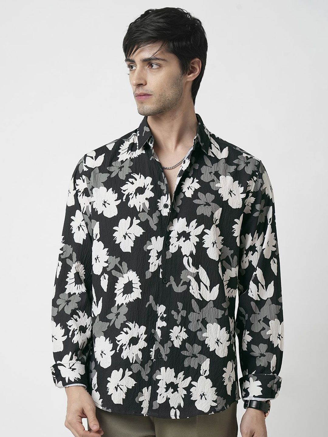 VASTRADO Men Classic Spread Collar Floral Printed Slim Fit Casual Shirt