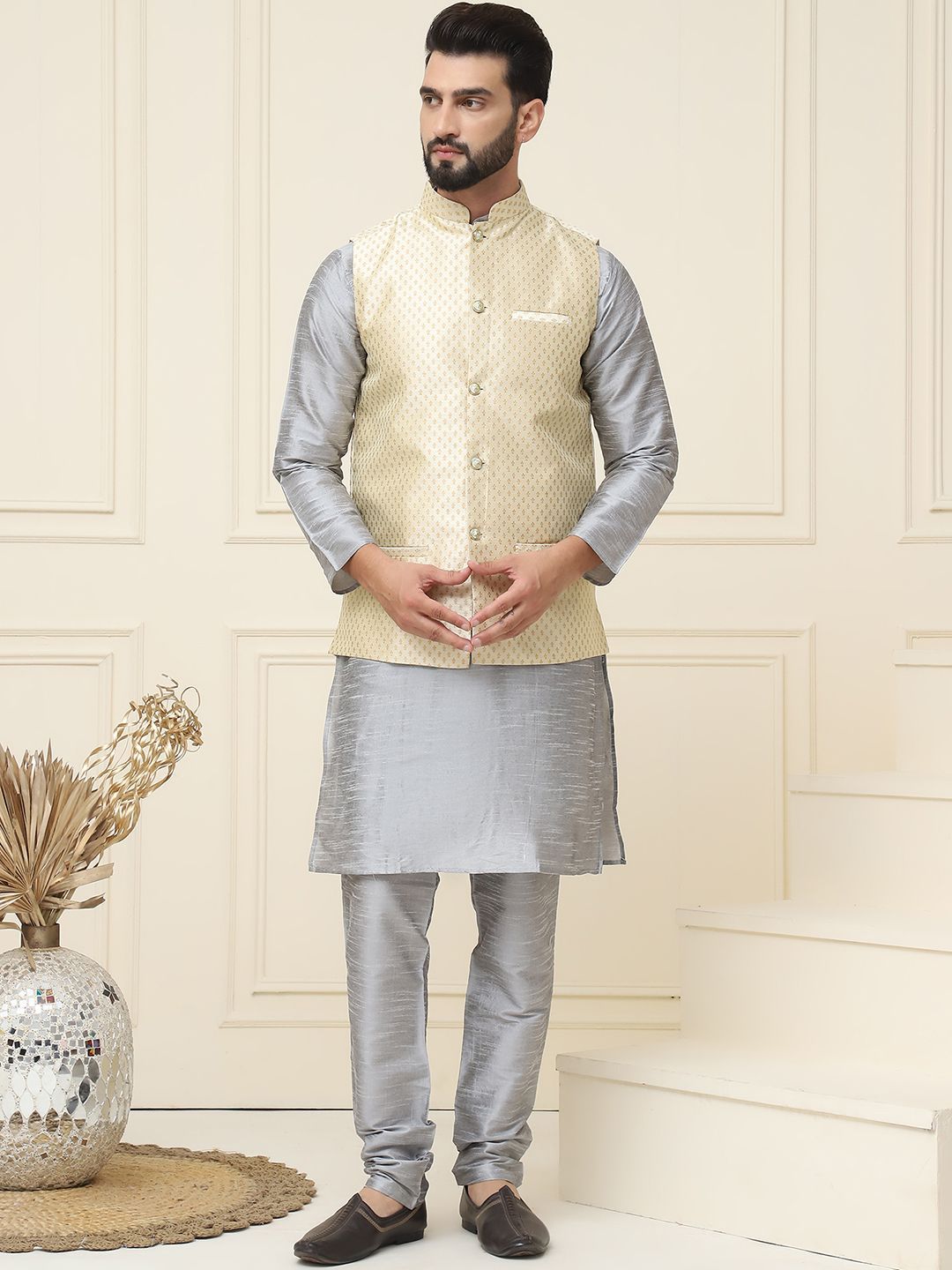 SOJANYA Mandarin Collar Kurta With Churidar & Nehru jacket