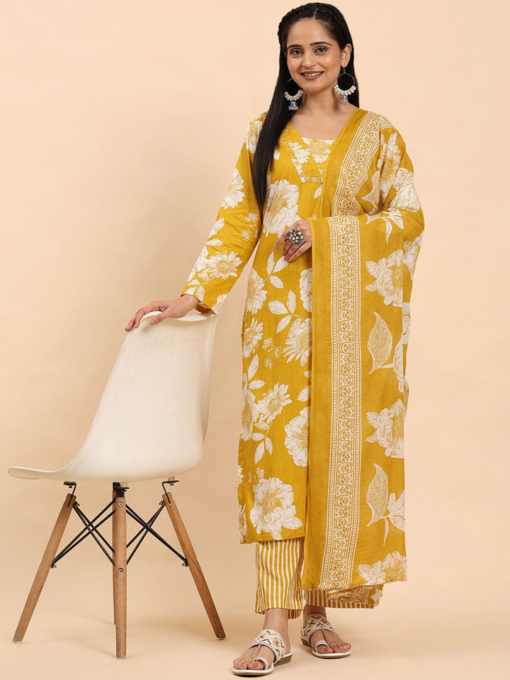 Mamicha Wanita Bercetak Kurta Kapas Tulen Biasa dengan Palazzos & Dengan Dupatta