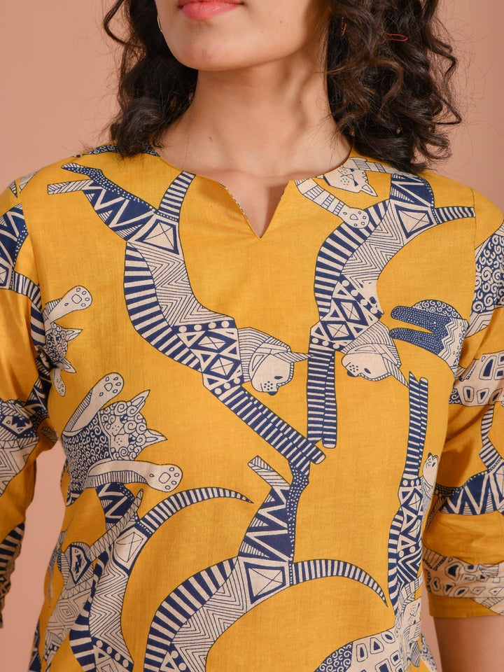 Sanskrutihomes bercetak leher Tunik Kapas Tulen dengan seluar bersama set