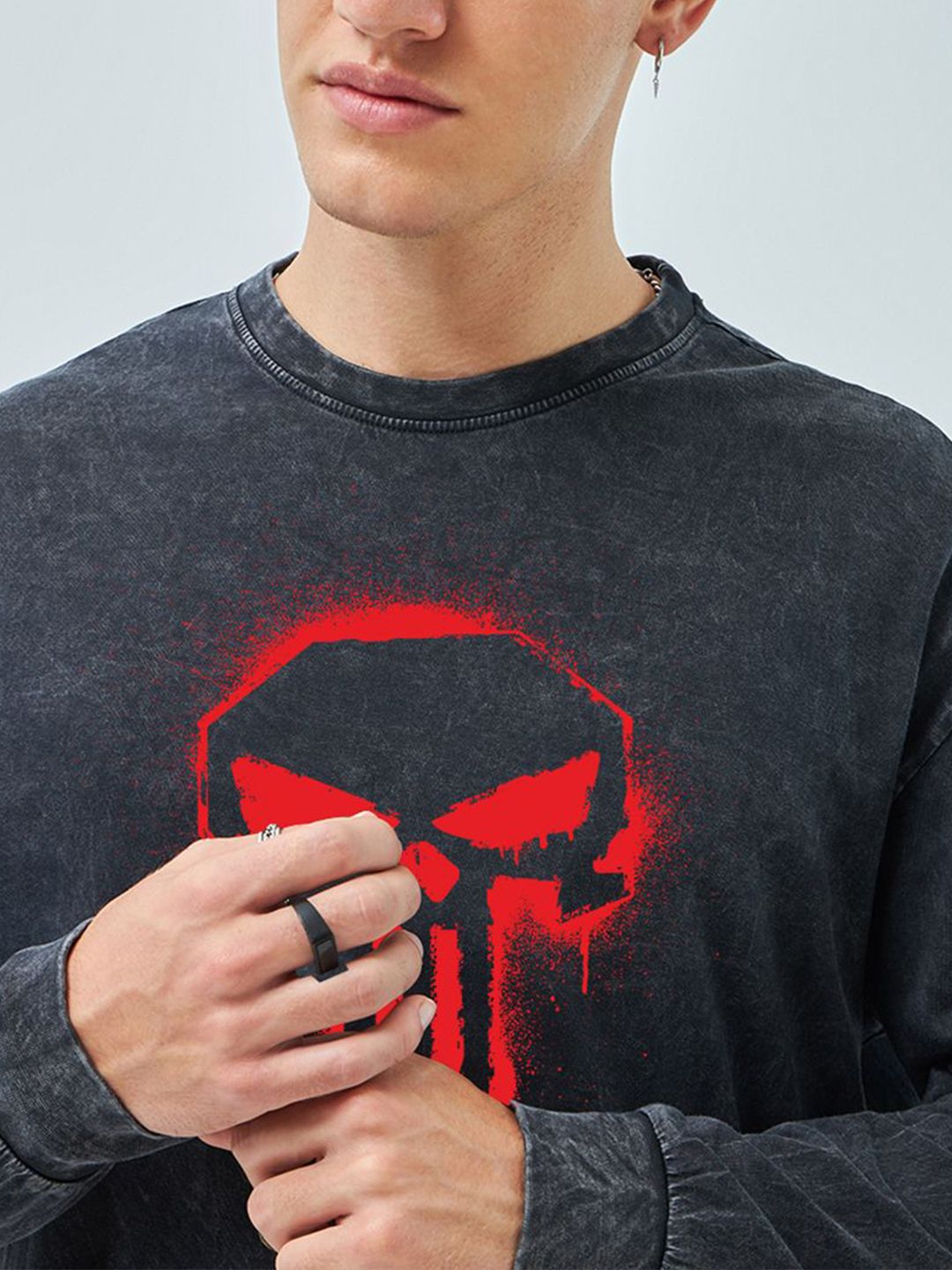 Bewakoof Men Graphic Printed Round Neck Pure Cotton Oversized T-Shirt
