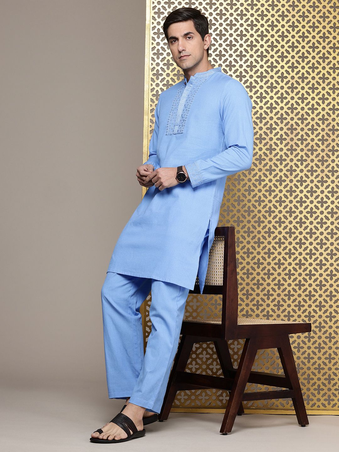House of Pataudi Indie Floral Yoke Design Embroidered Kurta with Trousers