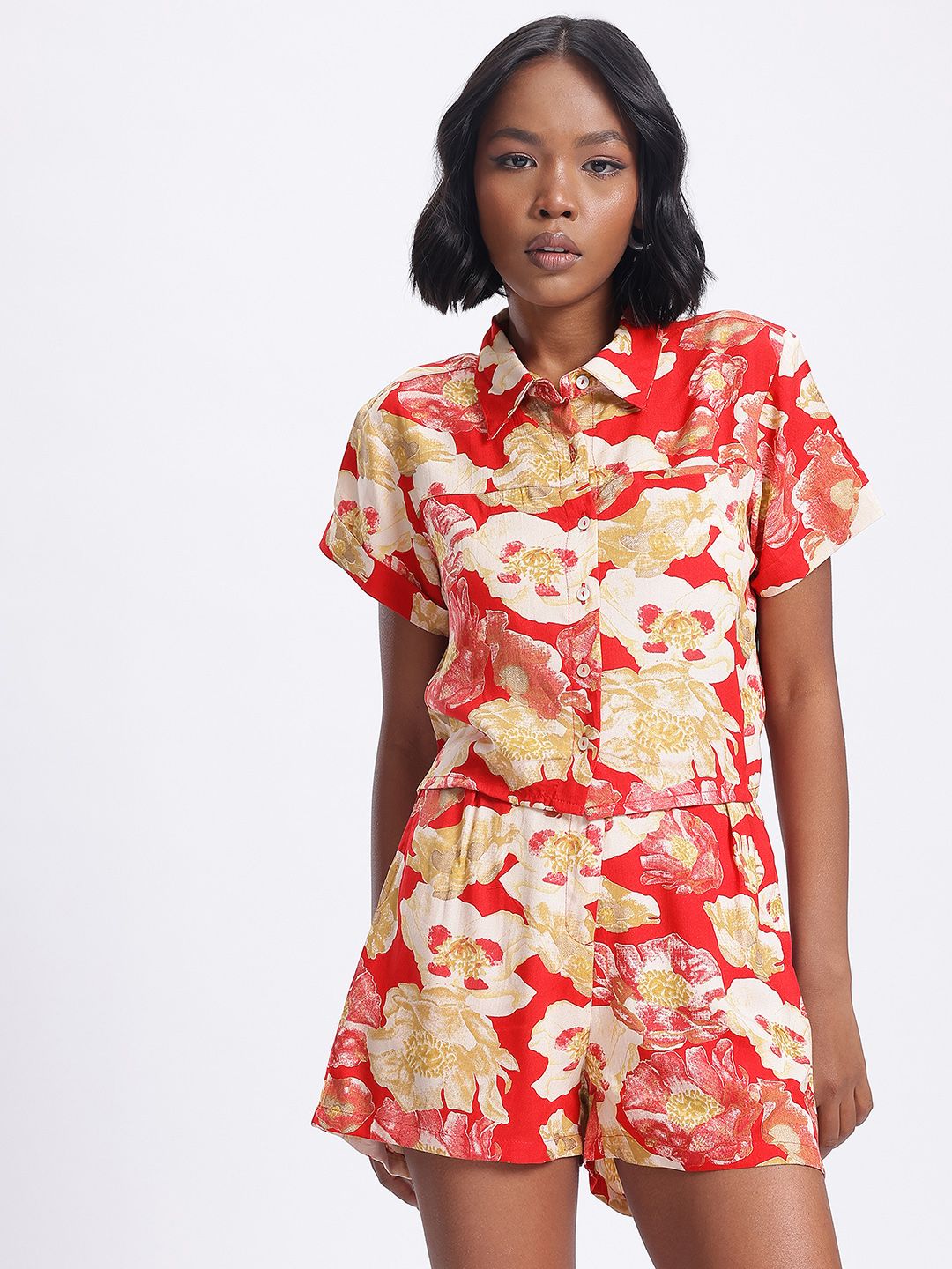 DressBerry Garden Vibes Floral Print Cropped Co-Ords