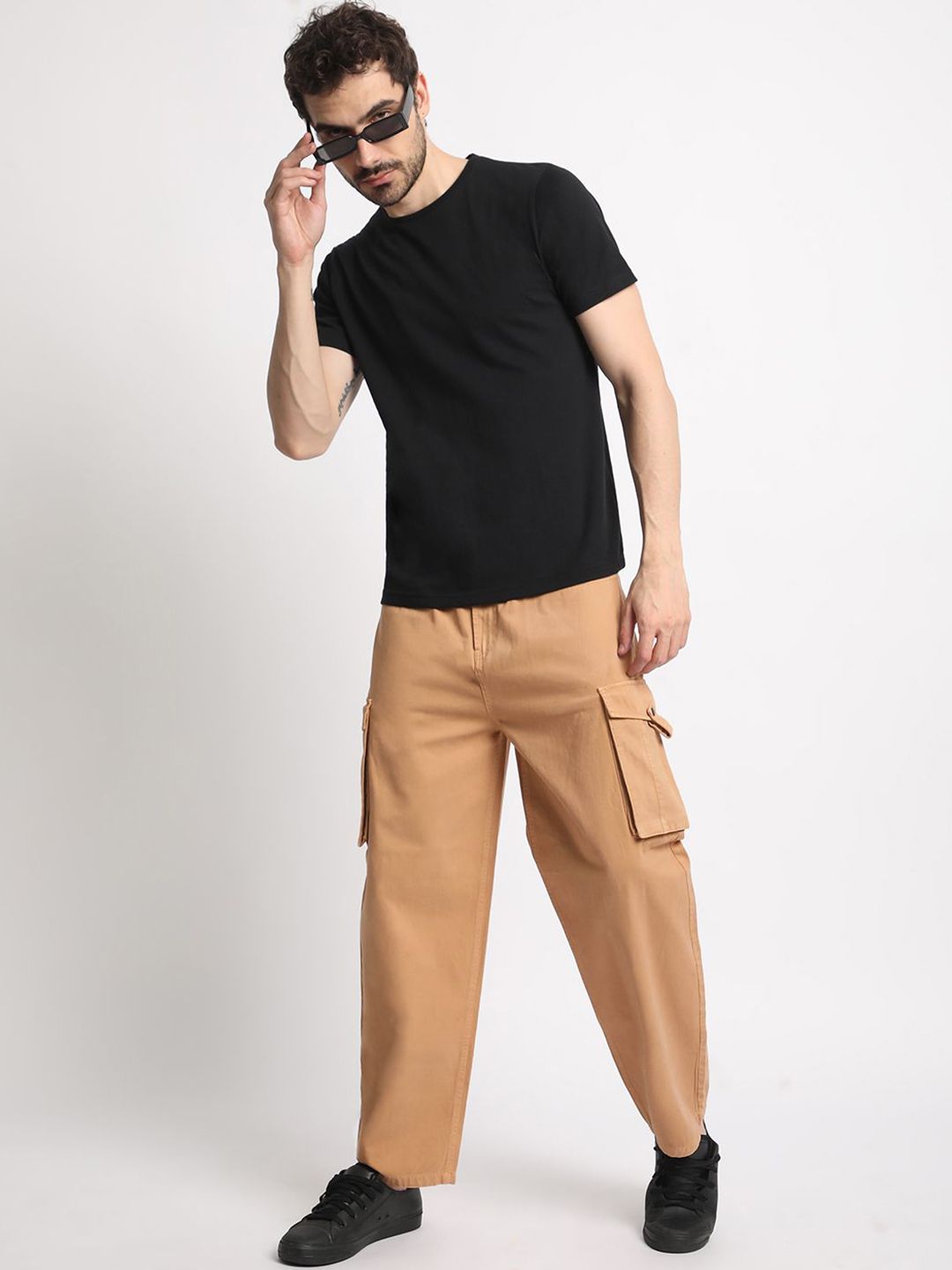 Bene Kleed Men Classic Baggy Fit Cargos Trousers