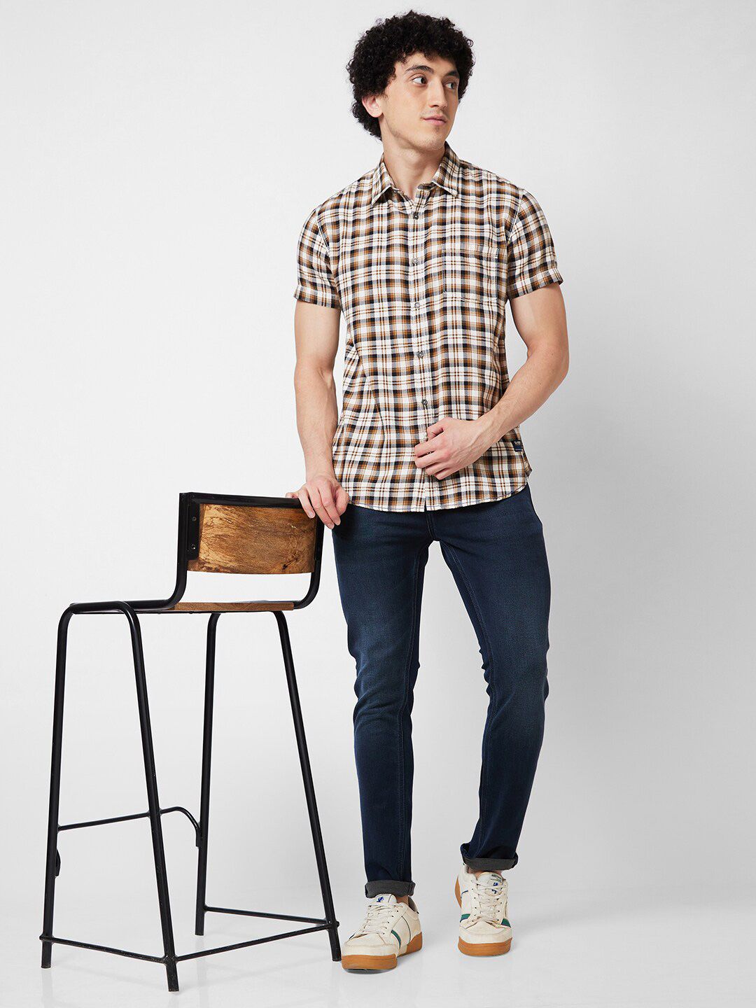 SPYKAR Spread Collar Short Sleeves Cotton Checked Casual Shirt