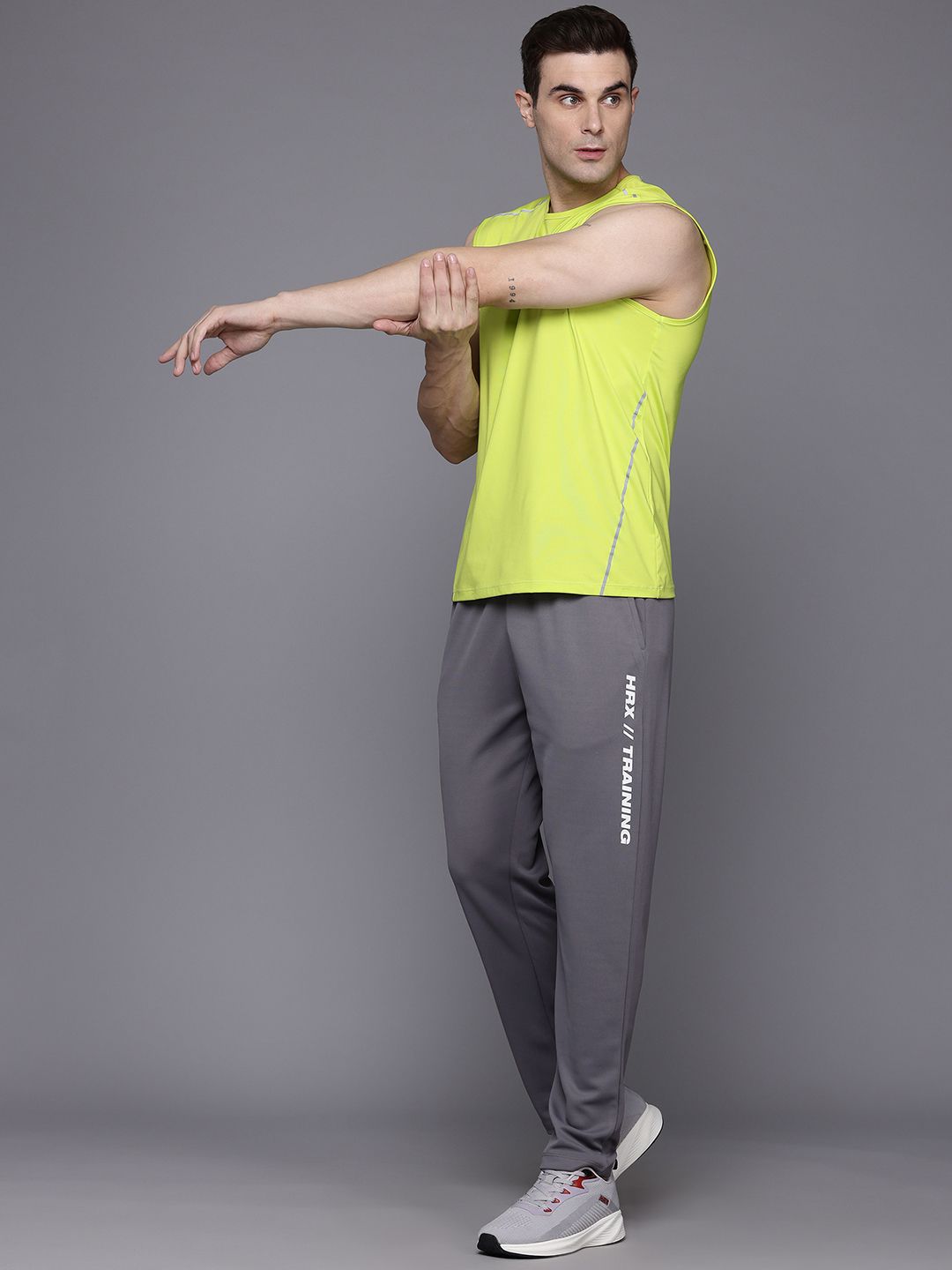 HRX by Hrithik Roshan Men Mid-Rise Regular Fit Training Track Pants