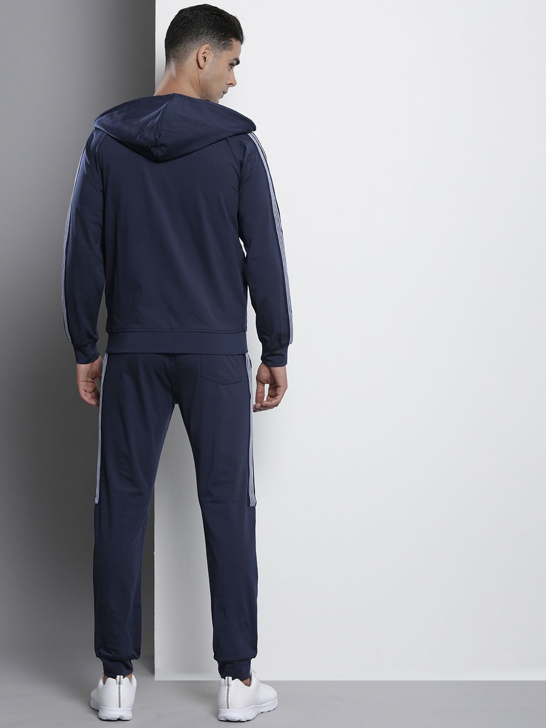 The Indian Garage Co Men Hodded Sweatshirt & Jogger Co-Ord Set