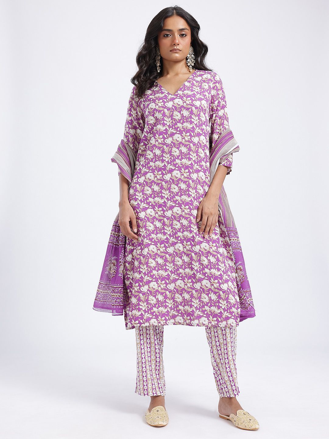 Anouk Women Indie Floral Printed Kurta with Trousers & Dupatta