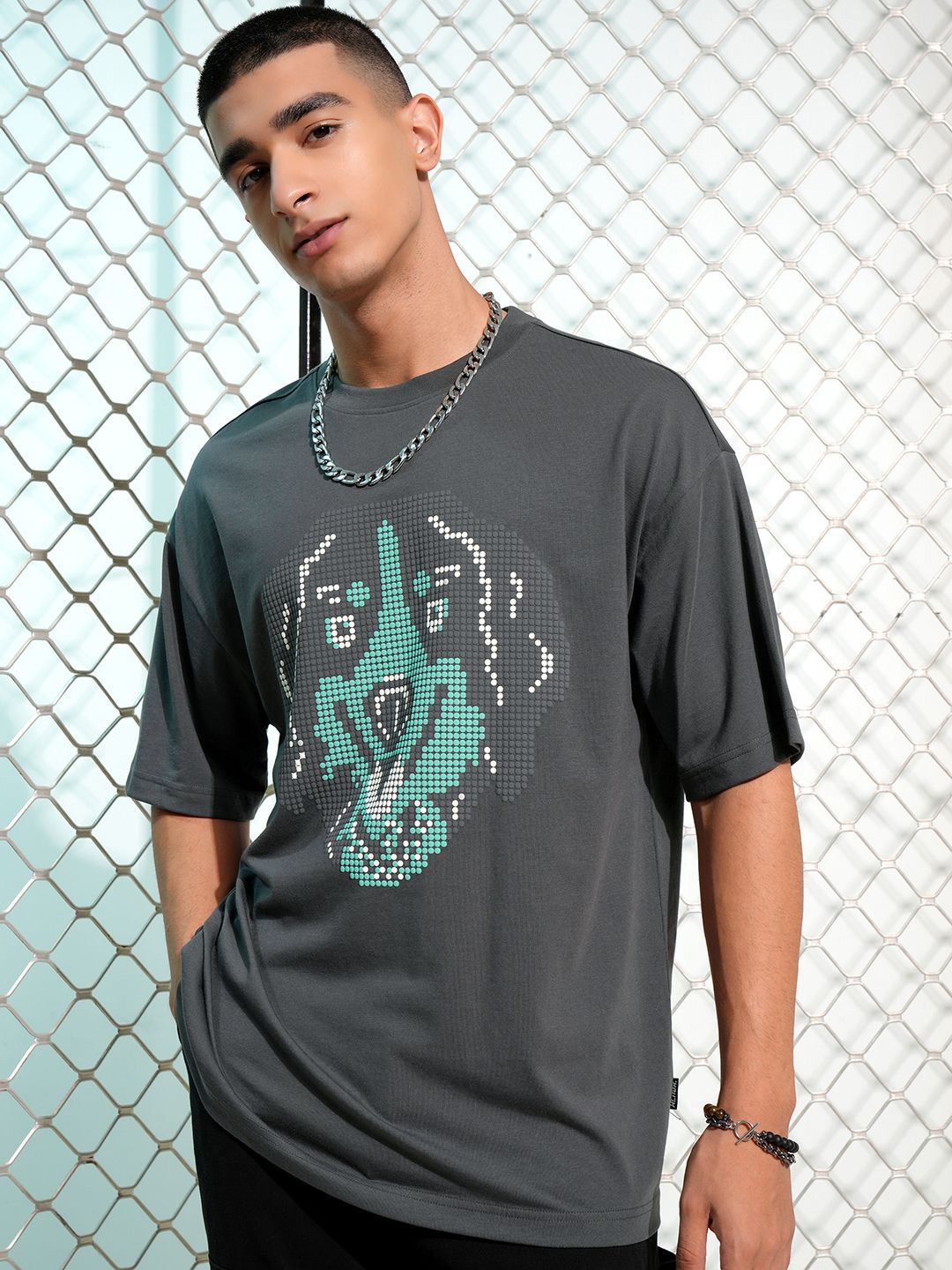 Highlander Graphic Printed Neck Drop-Shoulder Lengan T-Shirt Besar