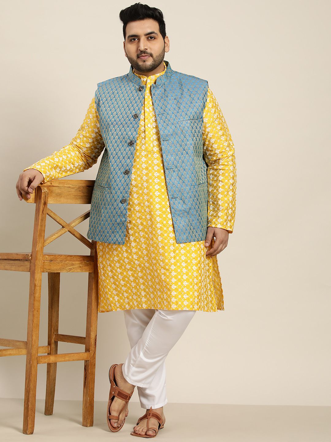 SOJANYA PLUS Men Yellow & White Chikankari Embroidered Kurta with Churidar & Nehru Jacket